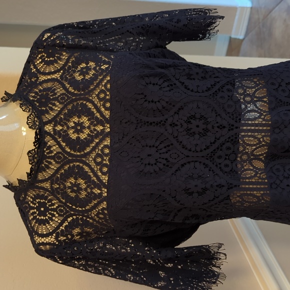 Lulu's Lace Dress - Picture 6 of 8